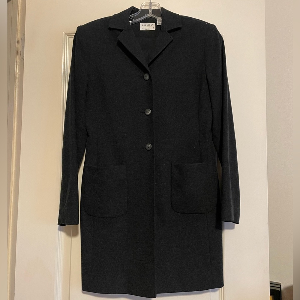 Preview Collection Gray Coat. Women’s Size 2 Petite.